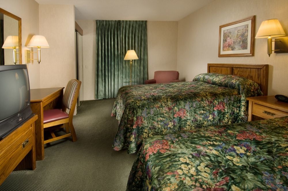 Wingate By Wyndham St Louis-Fenton Route 66 Hotel Bagian luar foto